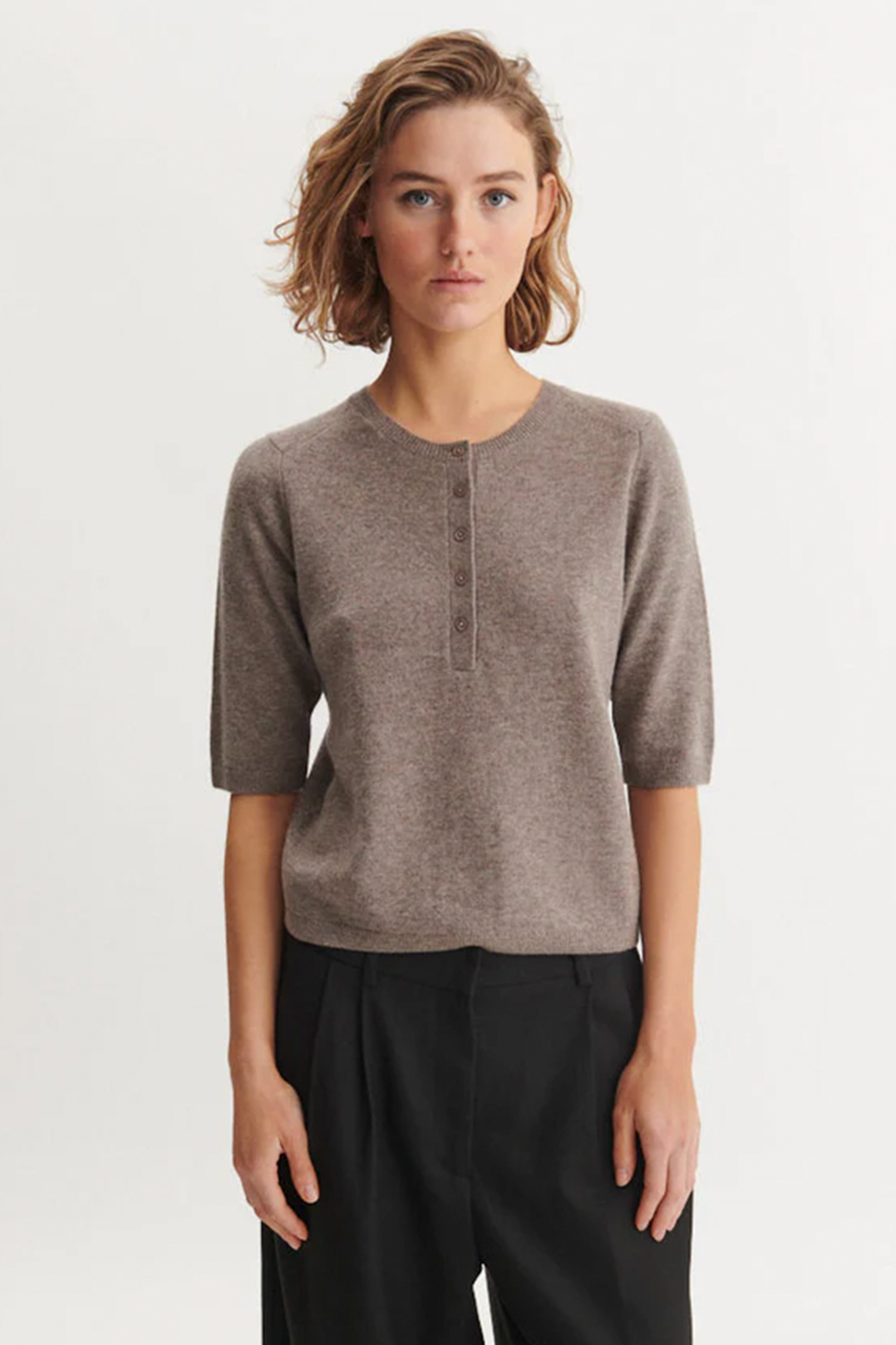 Basic Apparel Selem Granddad Tee Sweaters 833 Portobella